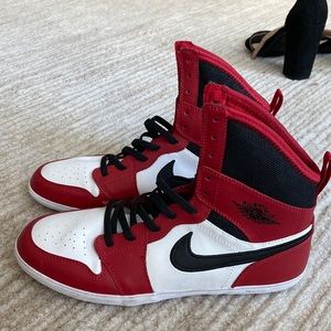 Unique Twist in Jordan 1s • Kids Size 4.5
